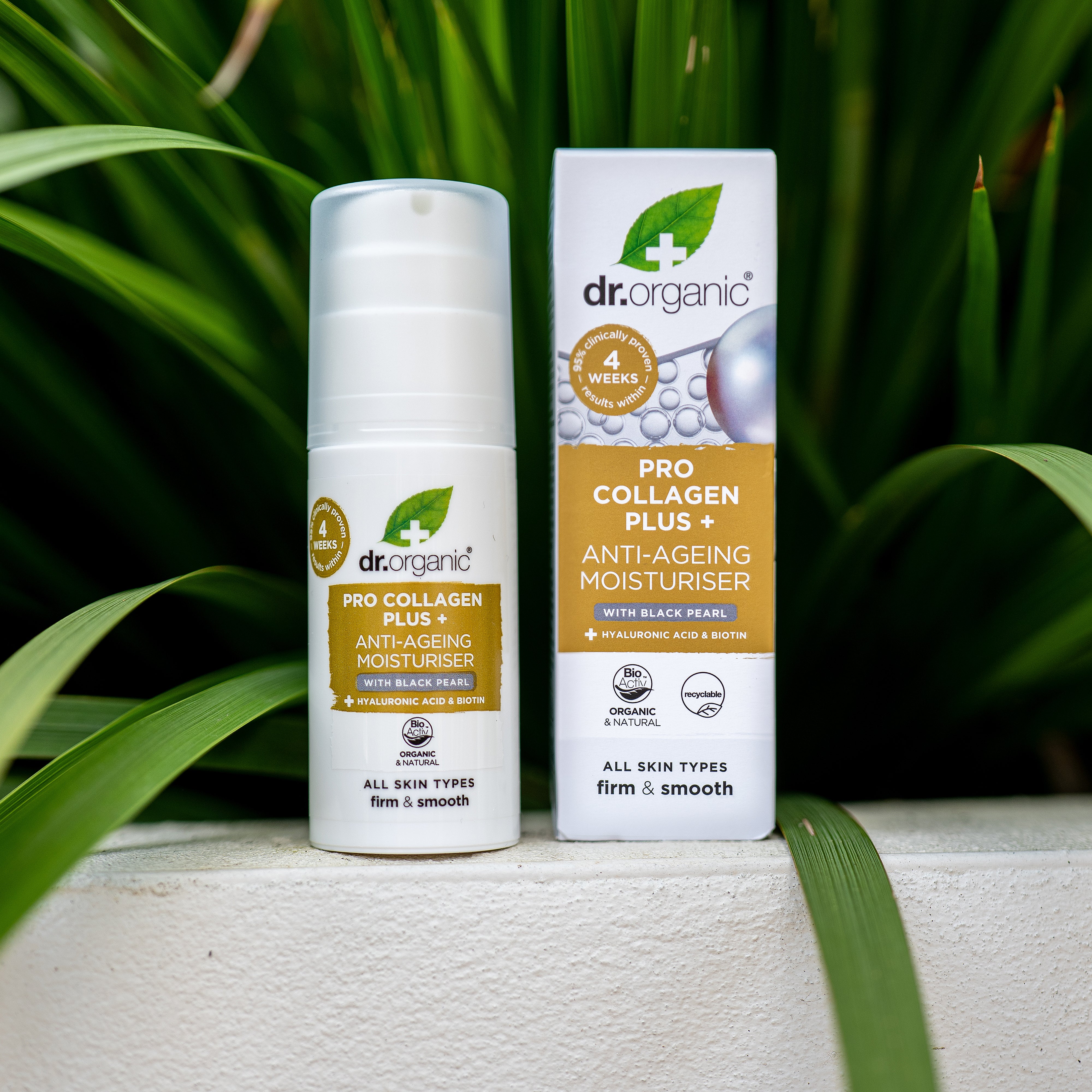 Pro Collagen Anti-Ageing moisturiser with Black Pearl